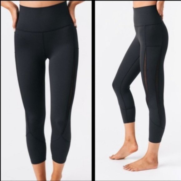 ZYIA Pants - Zyia Active Black Light n Luxe High Rise Mesh Capri Leggings I Size 6-8